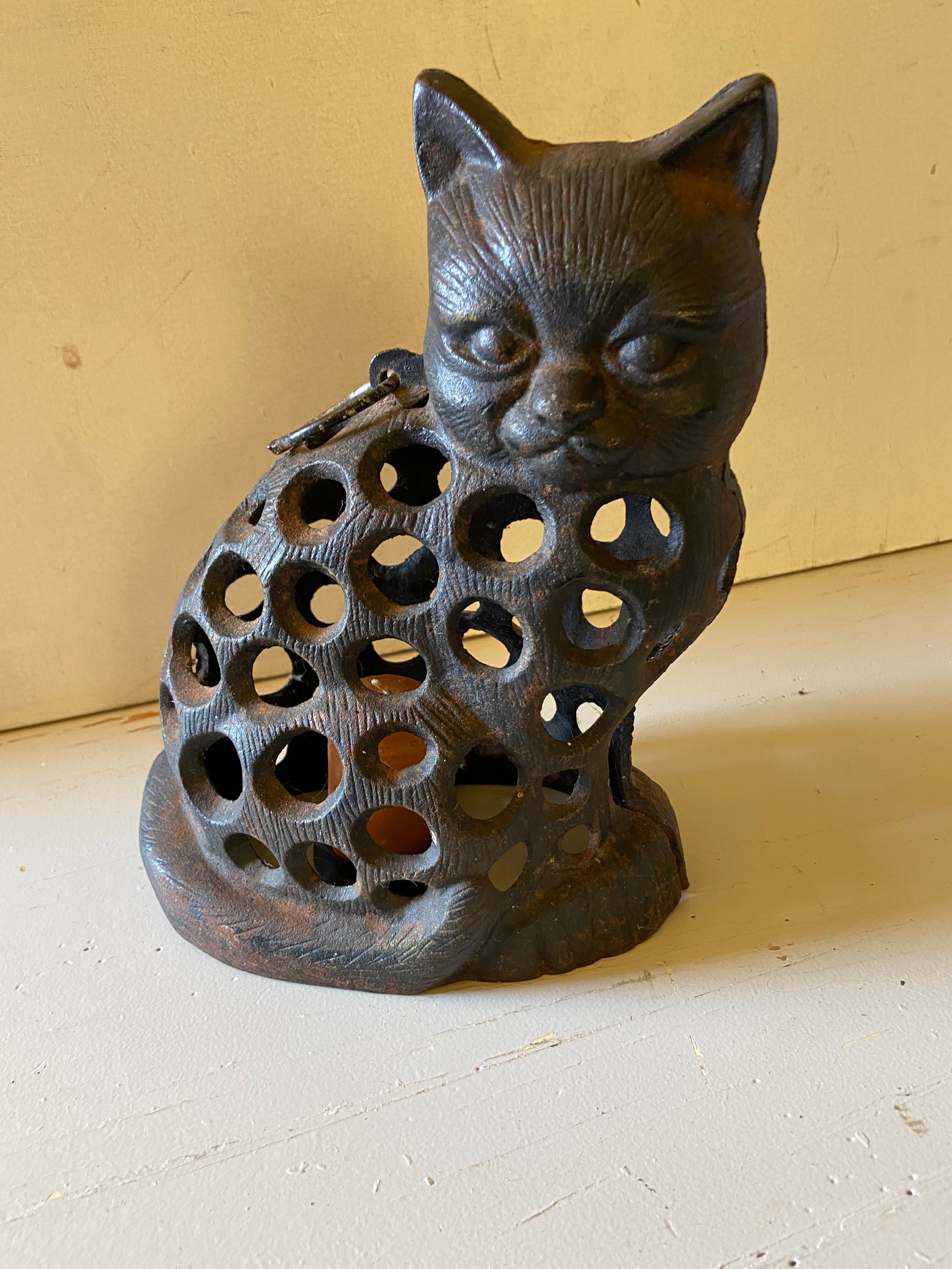 Cat candle holder