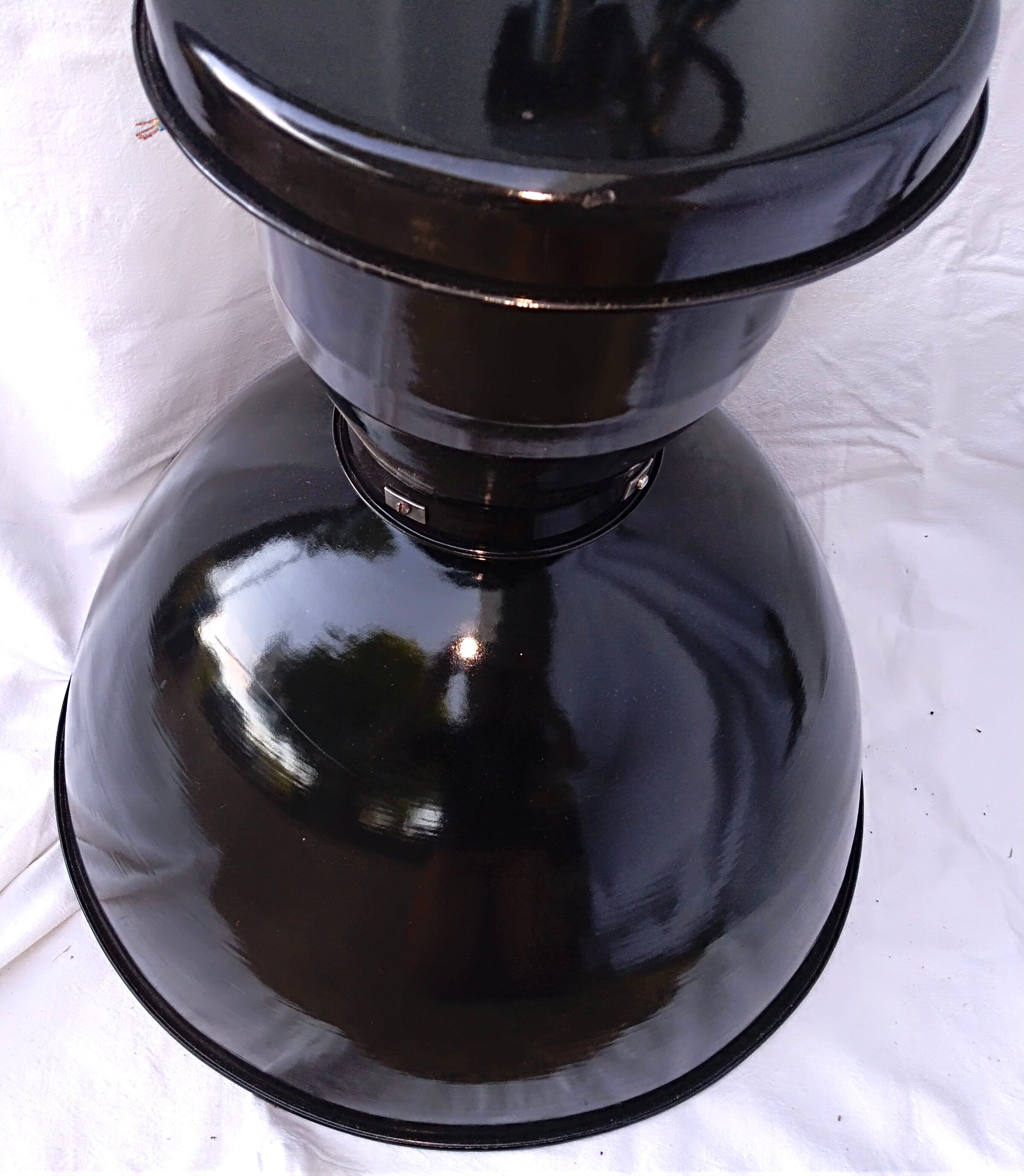 industrial luminaire ("bowl") large size enamelled sheet exceptional condition