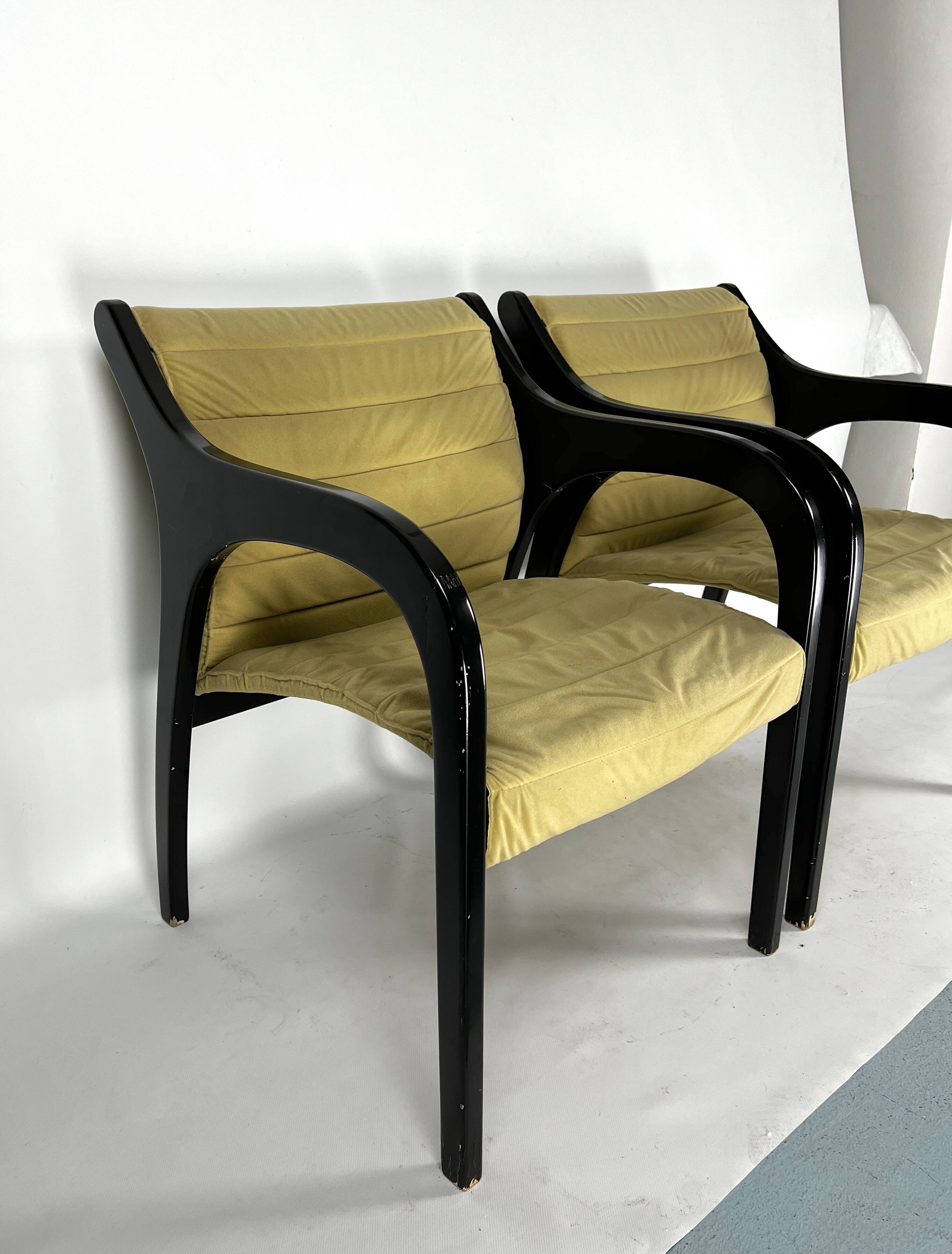 Mid-Century pair of Vivalda lounge chairs by Claudio Salocchi for Sormani. 1960s