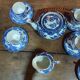 Japanese tea set consisting of 16 pieces in blue porcelain - floral motif