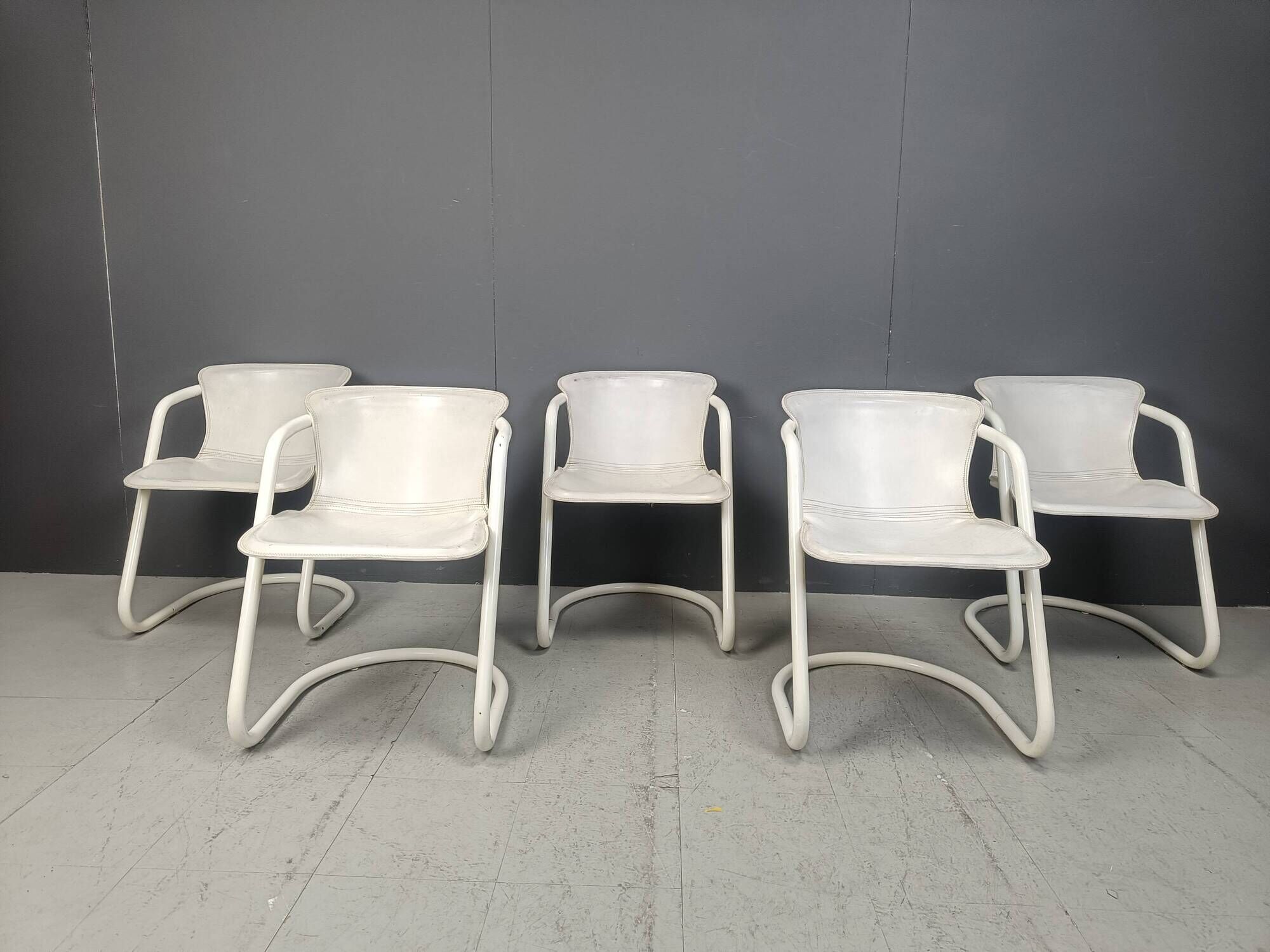 Vintage dining chairs by Metaform, set of 5 - 1970s