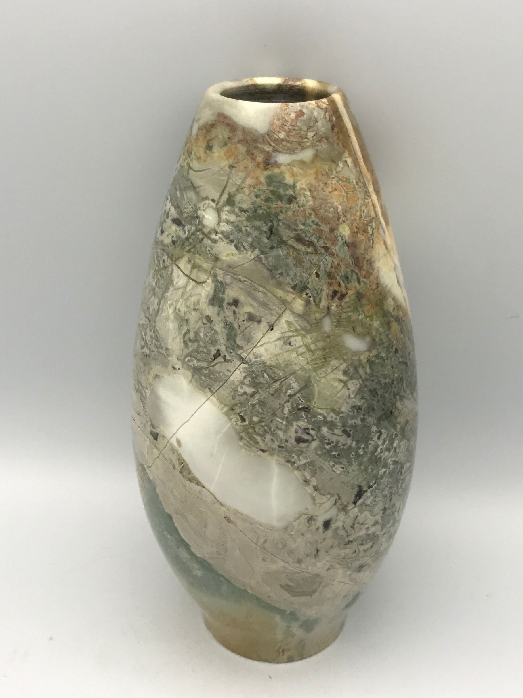 Vase soliflore in natural pierre onyx light green