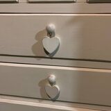 White chest of drawers