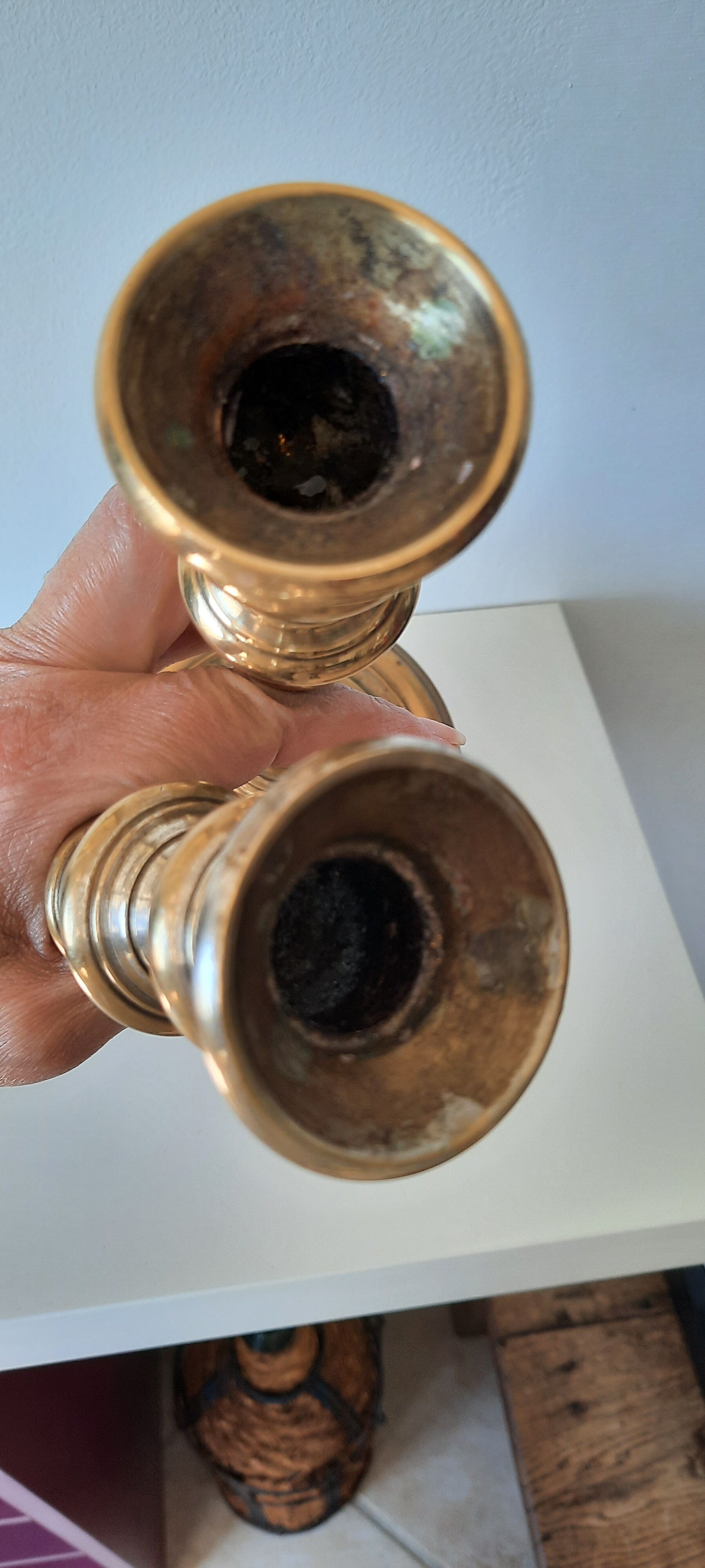 Set of 2 metal candlesticks old style