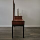 Mid-centuy teak hairdresser