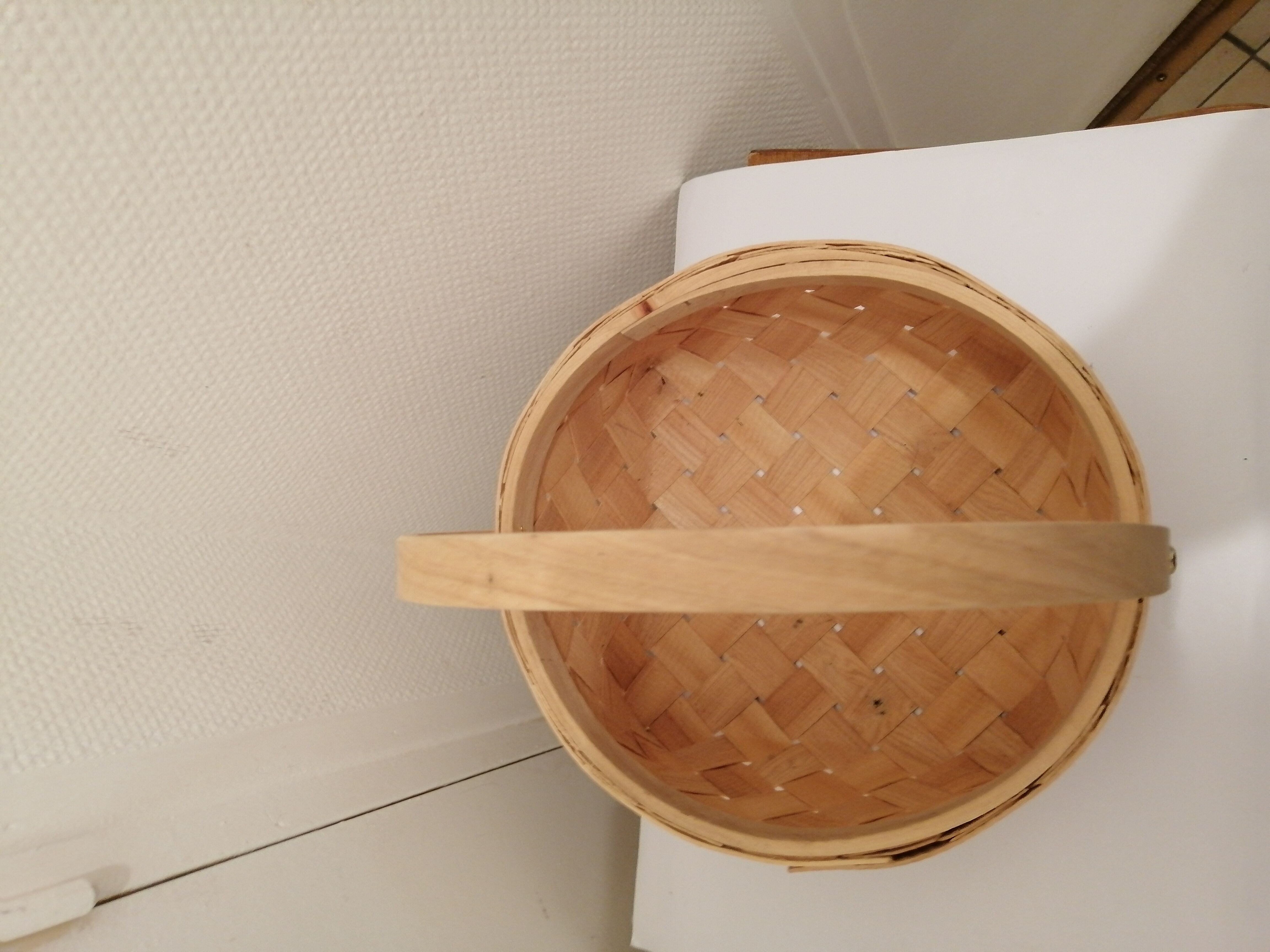 Wooden basket with slats
