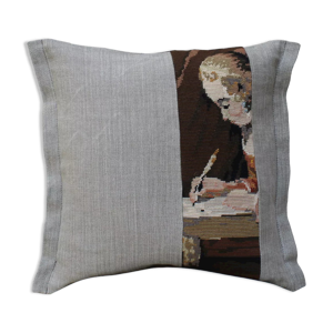 Coussin upcyclé « l’écrivaine »