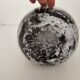 Vase en verre soufflé moucheté noir et blanc