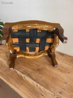 Antique upholstery bench footrest