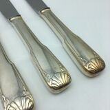 12 silver metal knives.