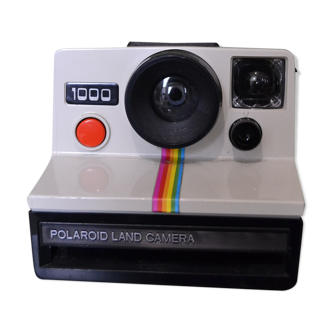 Polaroid 1000 Land camera