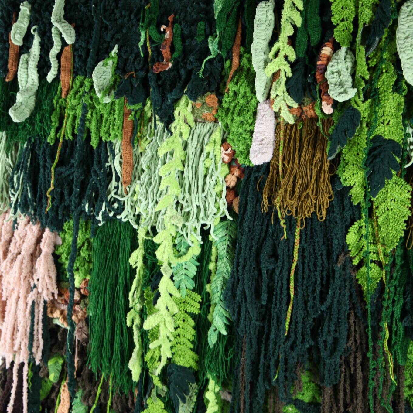 Large tapestry "green wall"