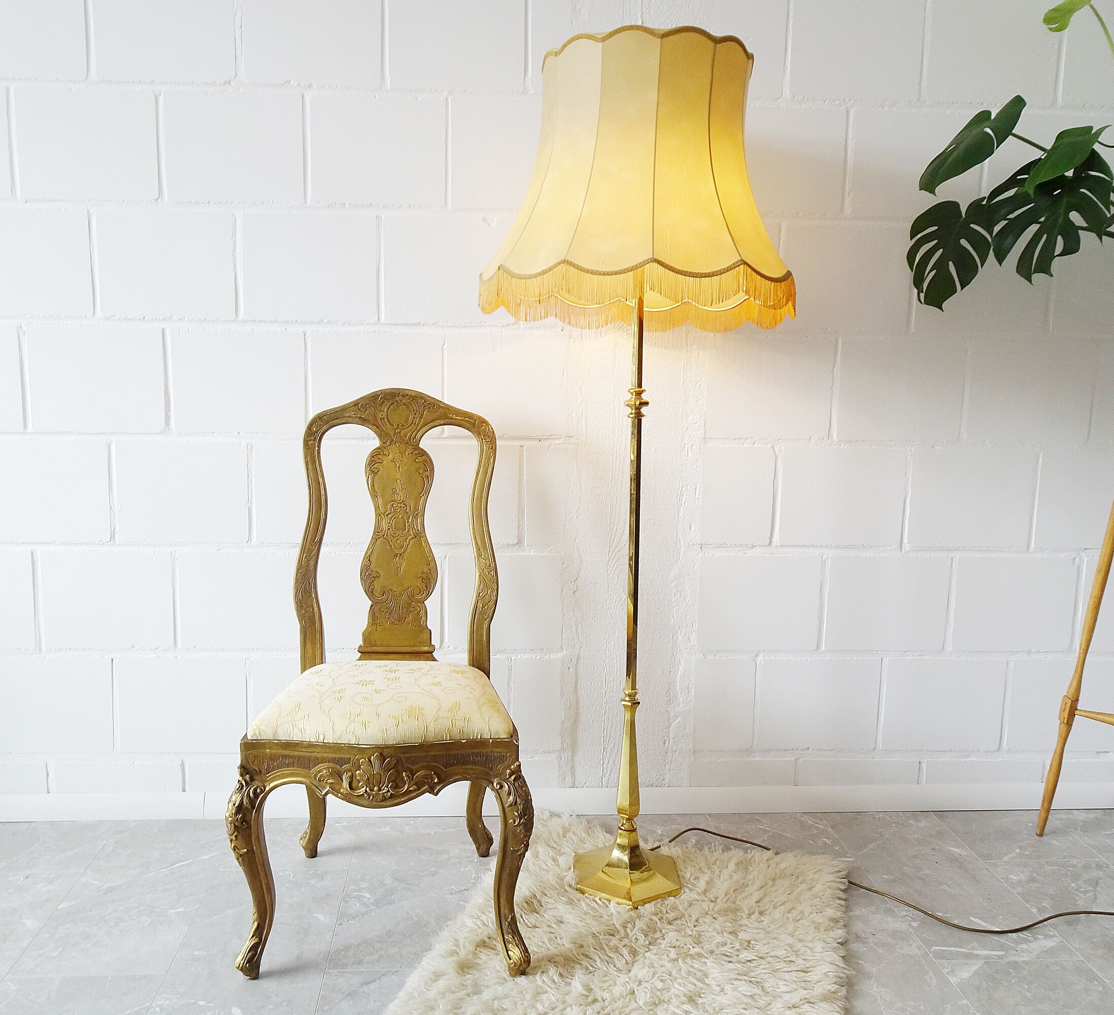 Golden baroque chair, gold-plated wooden chair louis xiv.