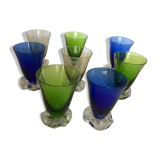 Ensemble de huit verres à liqueur