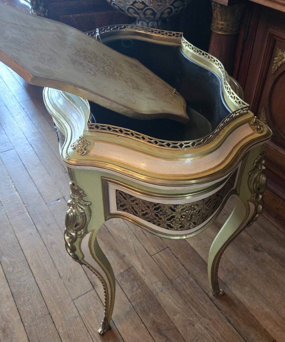Rare Jardiniére Venitienne de style Louis XV en bois laqué et doré
