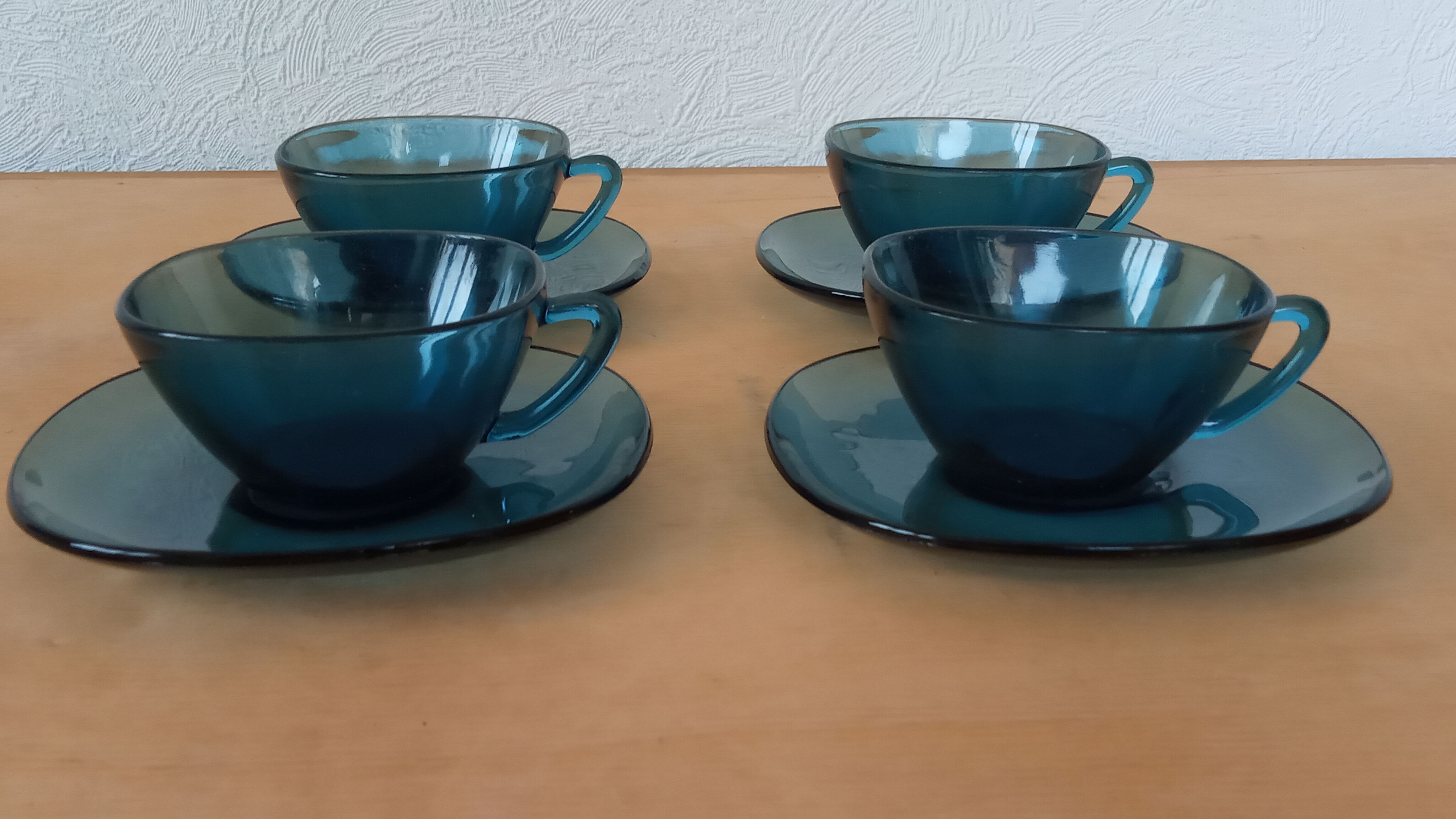 Set of 4 cups Vereco 60s