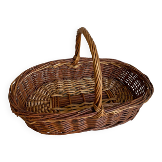 Wicker basket and wood