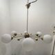 Lustre en laiton et verre opalin spoutnik