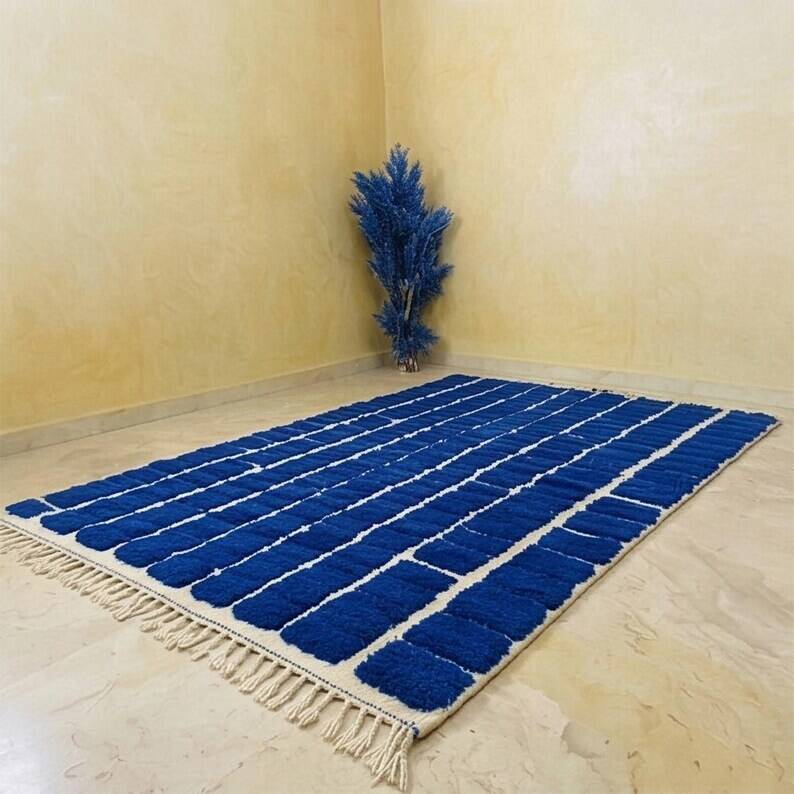 Berber Moroccan rug 250cm x 150cm
