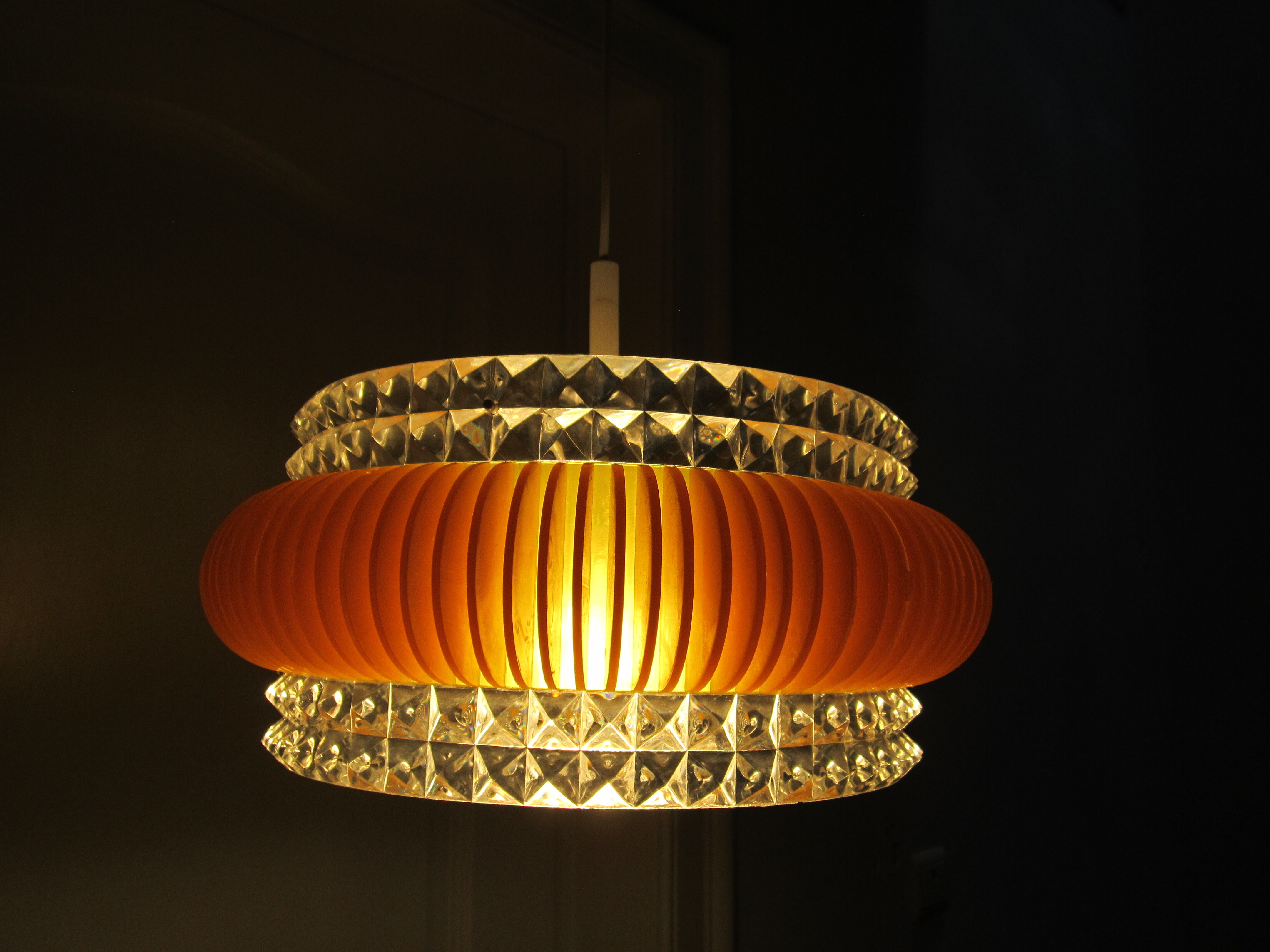 Hanging lamp years 70