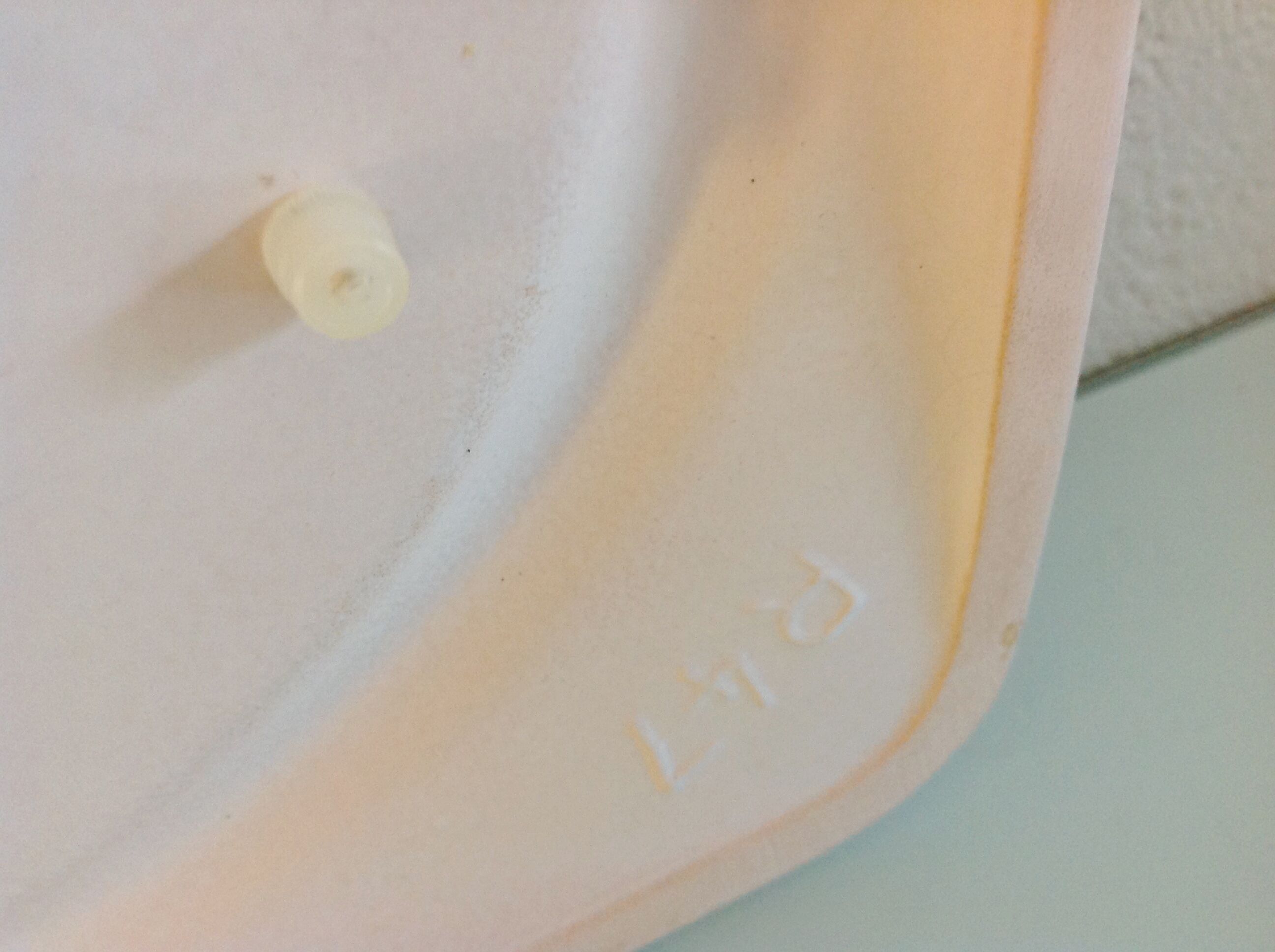 White ceramic square clock, vintage 60/70