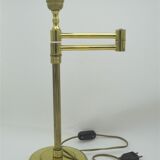 Articulated lamp foot