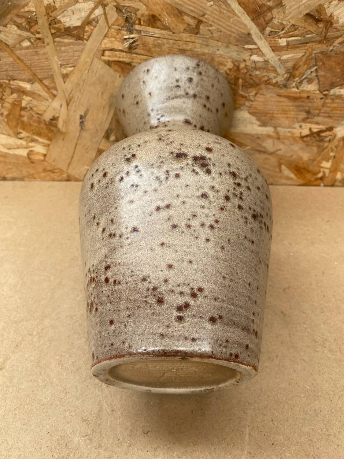 Antique etruscan vase ceramic beige speckled brown vintage