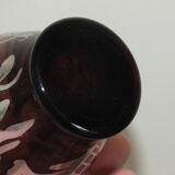 Vase Saint Graal en cristal mauve et incrustations d'argent