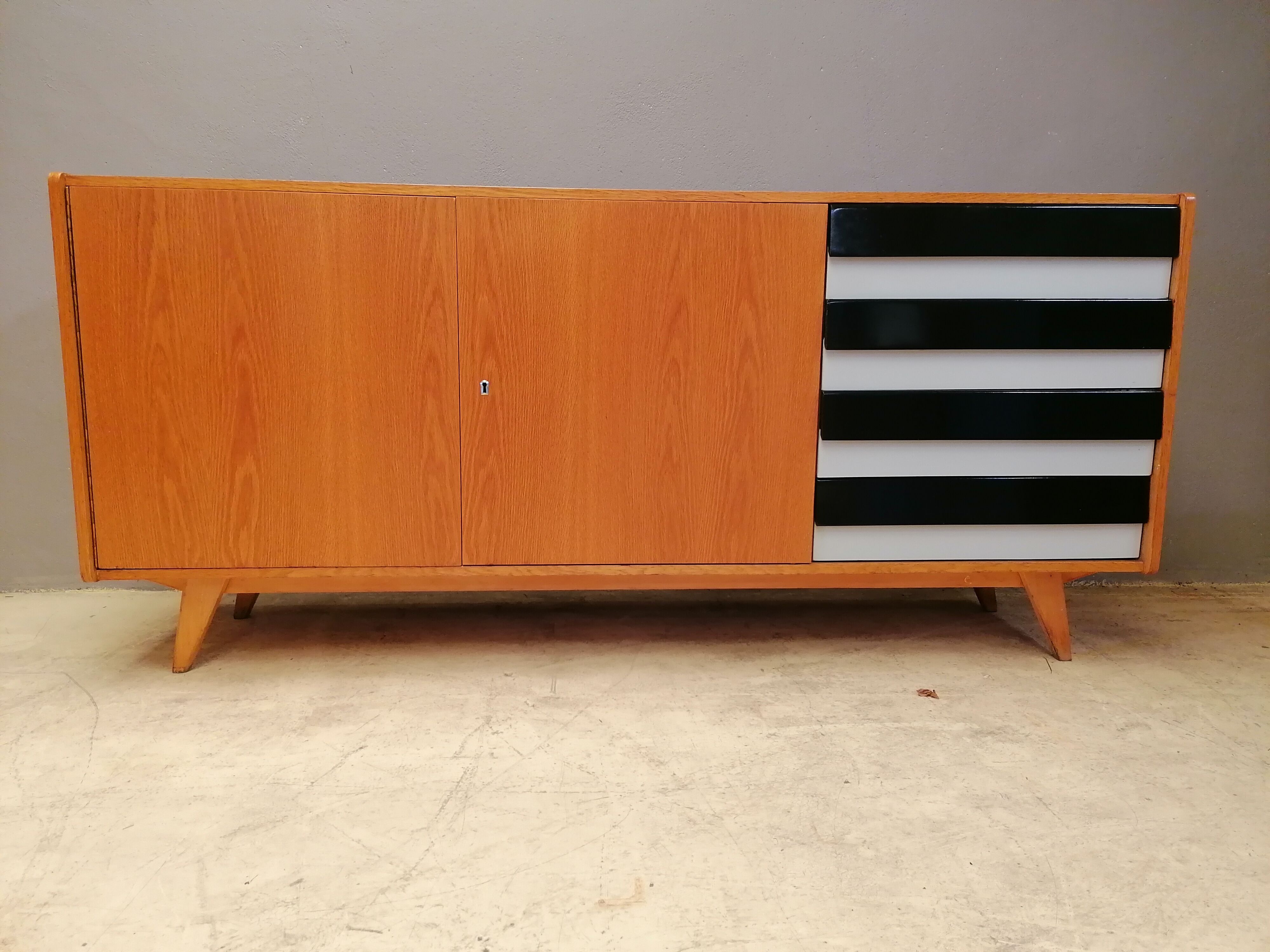 Sideboard Jiroutek U460, 1960