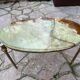 Table basse en bronze dessus marbre