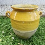 Glazed yellow terracotta jar, south-west of France.