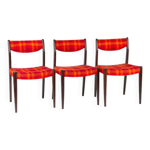 3 Chaises scandinaves,