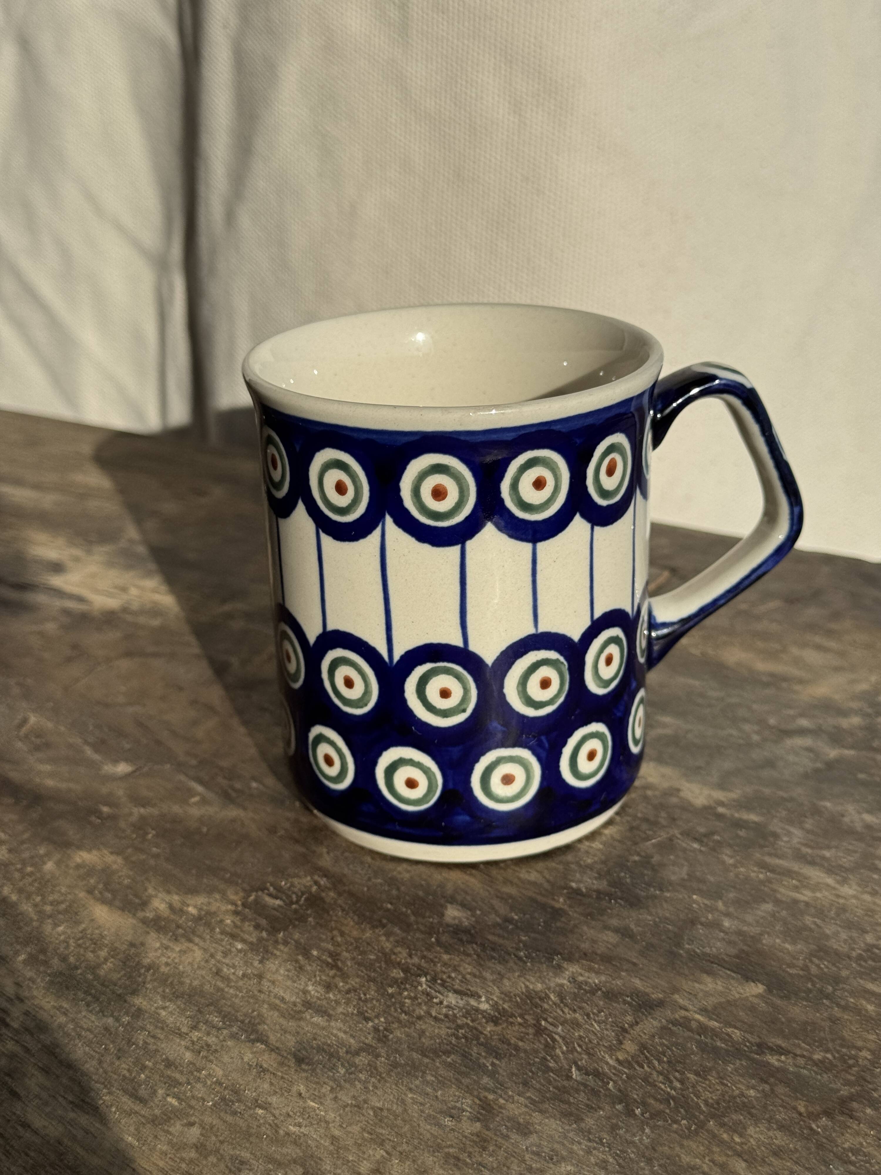Mug en grès émaillé bleu de Bolesławiec H9,5 D11