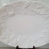 Large serving dish in white Barbotine