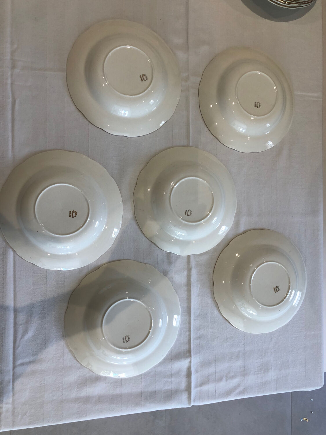 6 Gien Tokyo dinner plates