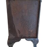 Poêle à bois ancien en fonte émaillée art deco marque phebus coloris aubergine