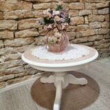 Round coffee table