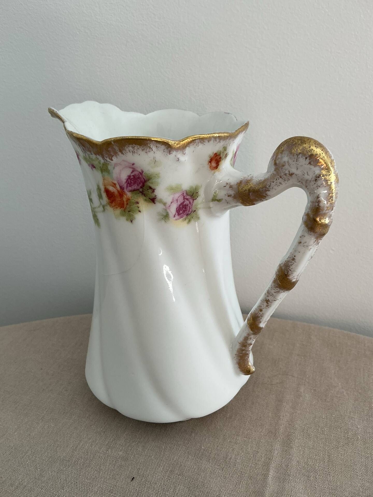 Limoges porcelain jug decorated with roses – Art Nouveau 1900-1920