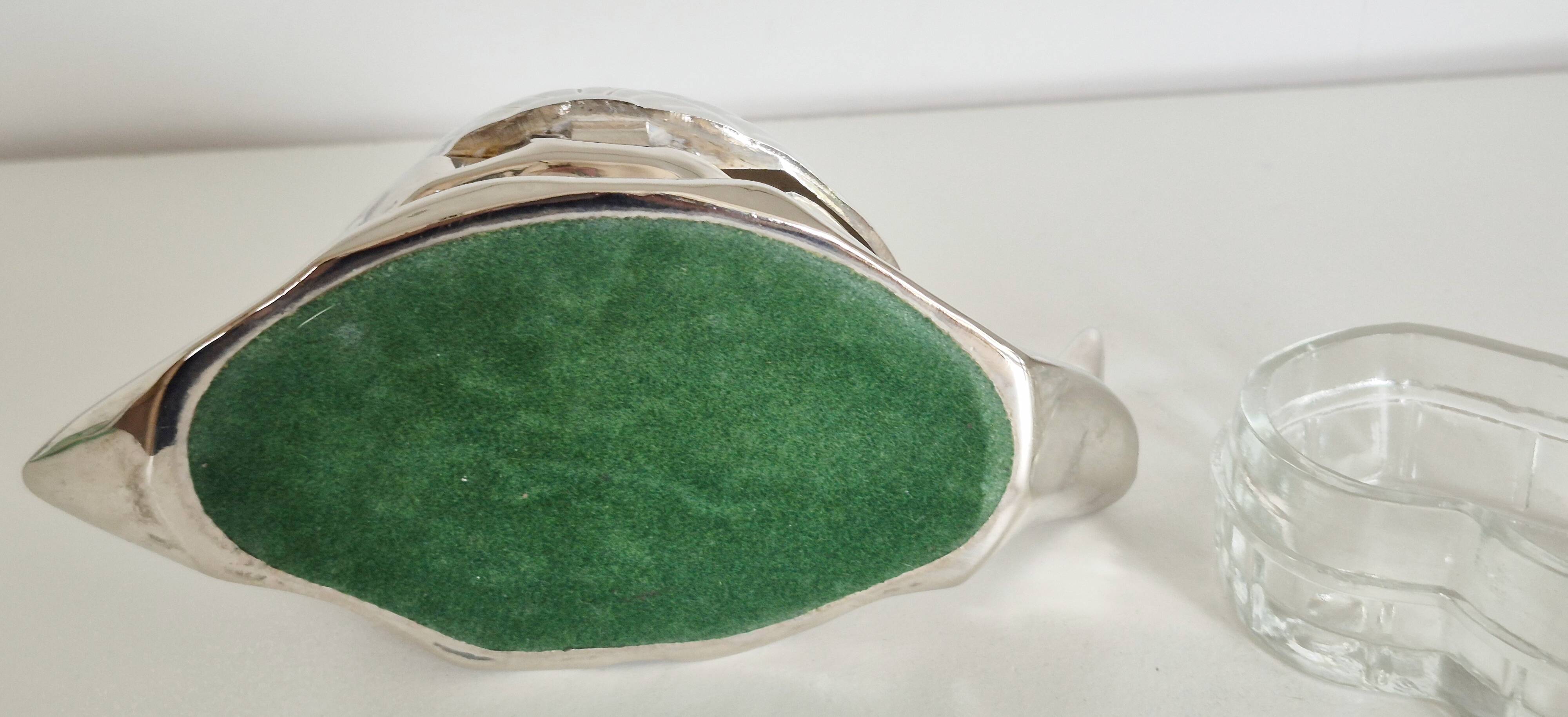 Vintage butter dish, silver-plated snail, salt shaker, 1950s.