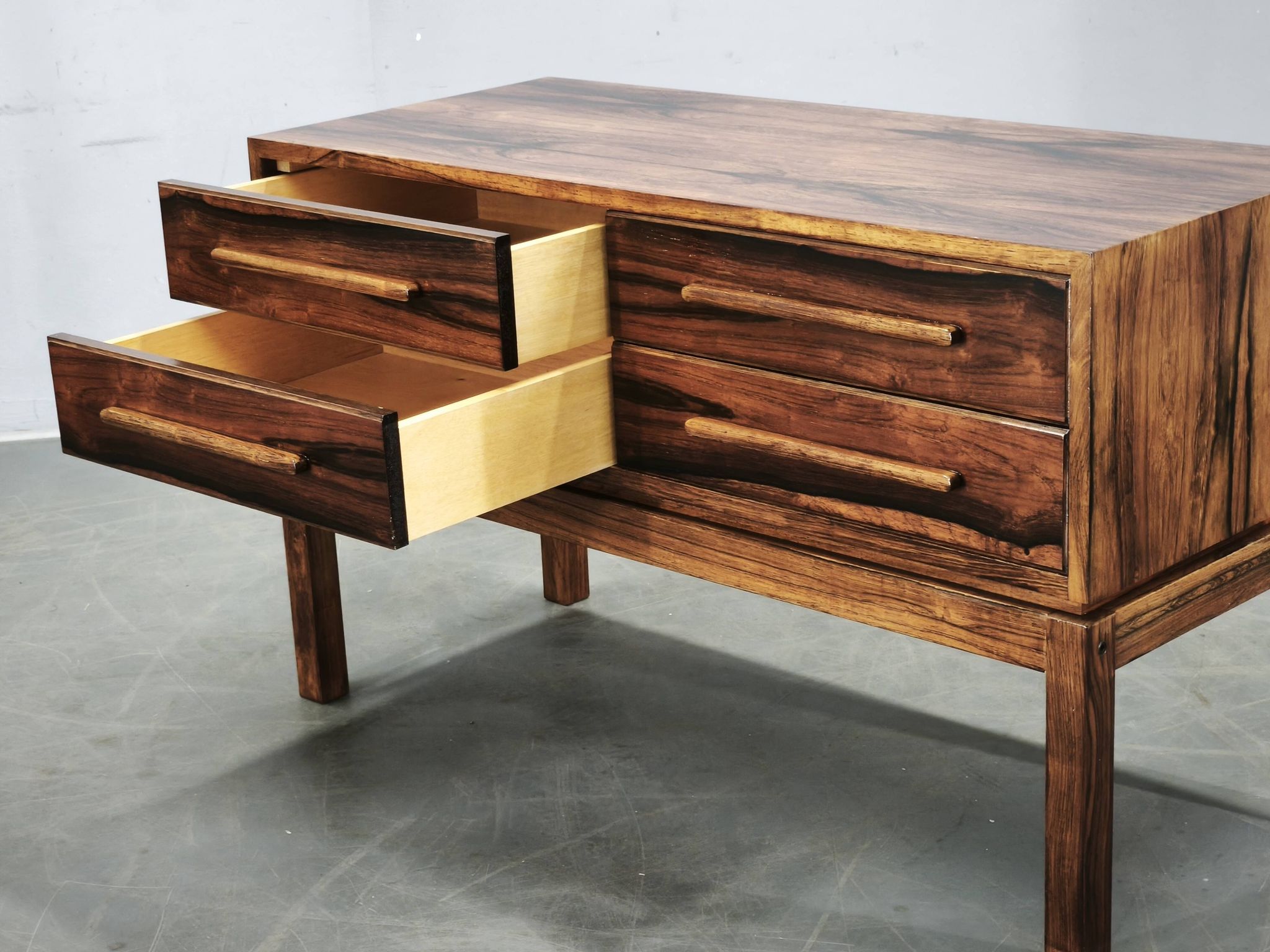 Commode en palissandre danoise de style mid-century modern, années 1960