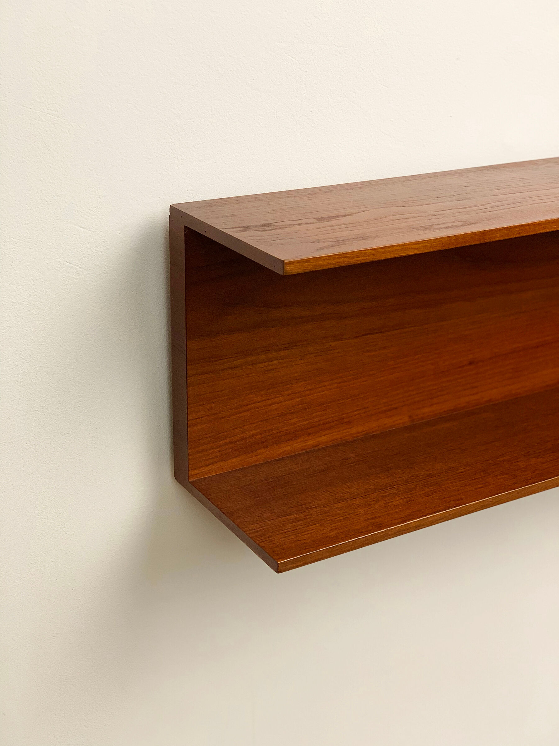 Wall shelf by Walter Wirz for Wilhelm Renz, Germany