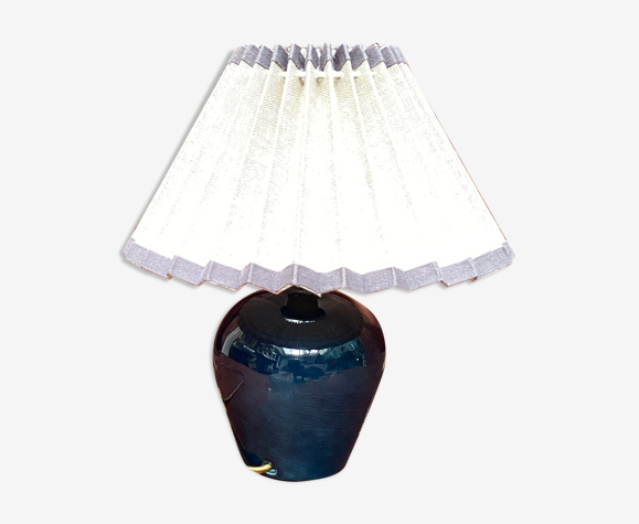 Lampe en céramique signé avec abat-jour plissé