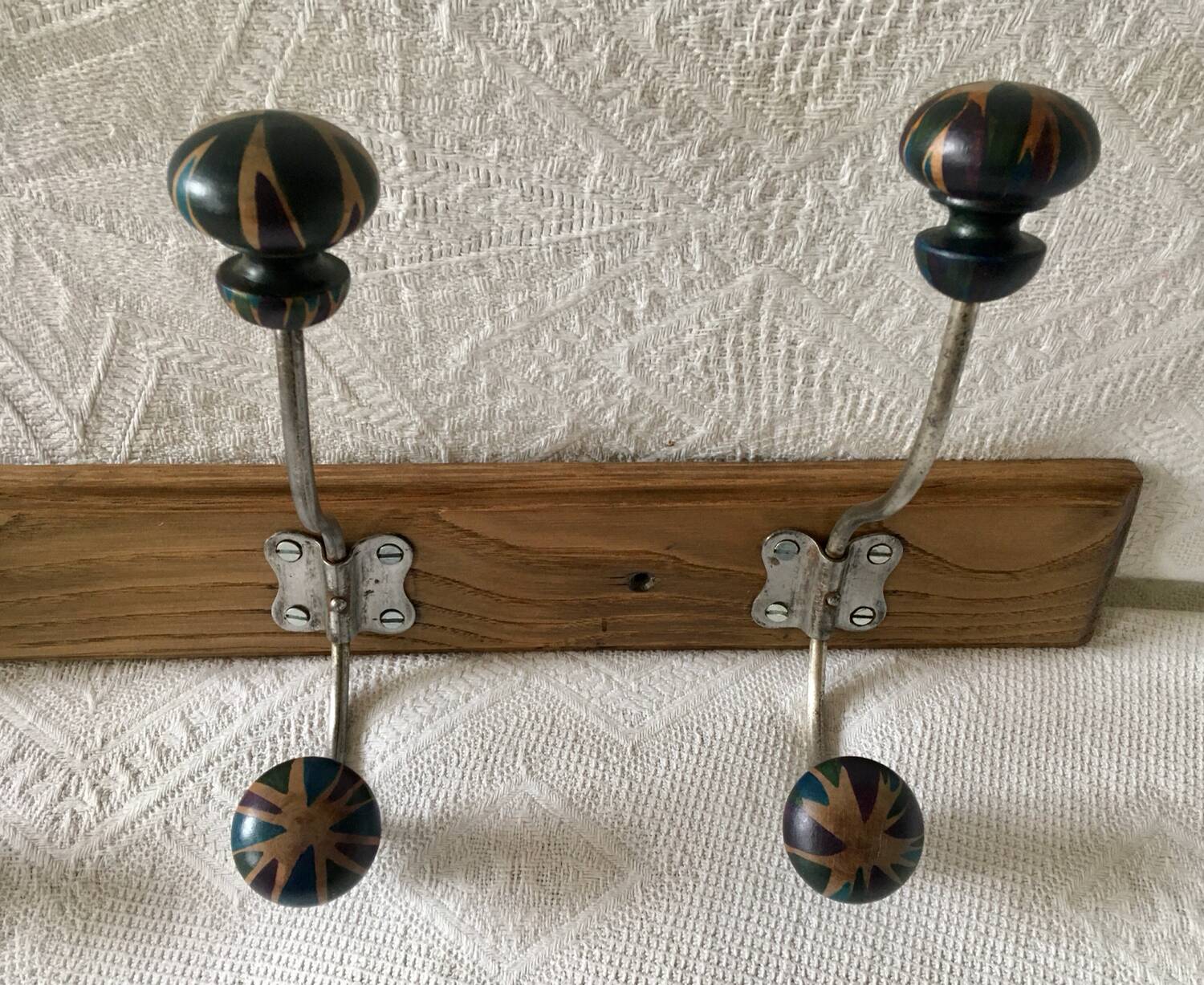 Wooden coat hook with 6 double hooks