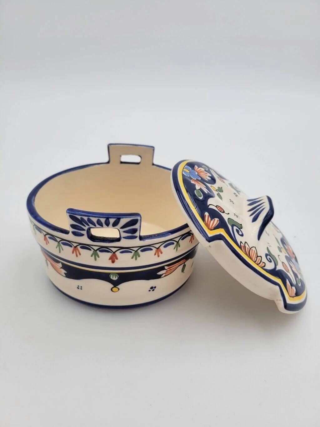 Pot avec couvercle en Porcelaine de Rouen
