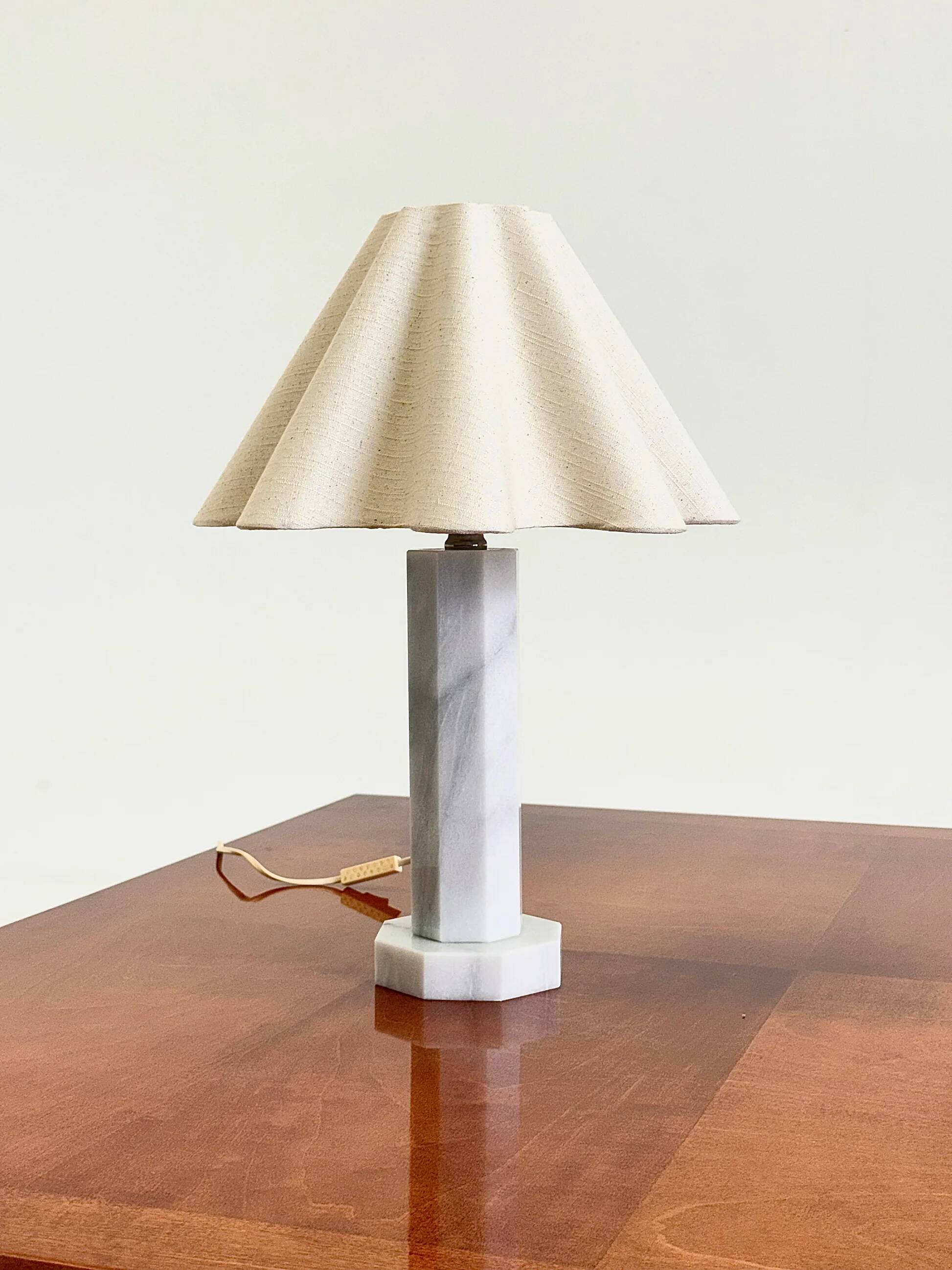 Vintage marble table lamp with linen shade