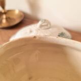 Iron earth gravy boat