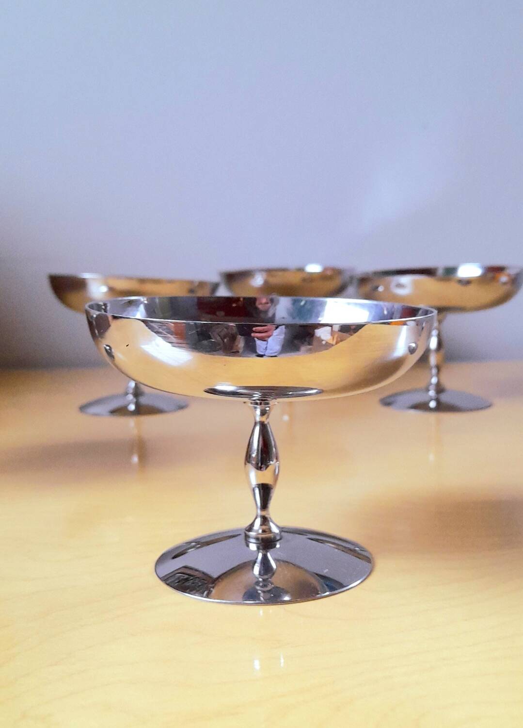 Set of 6 stainless steel ice cream/dessert cups