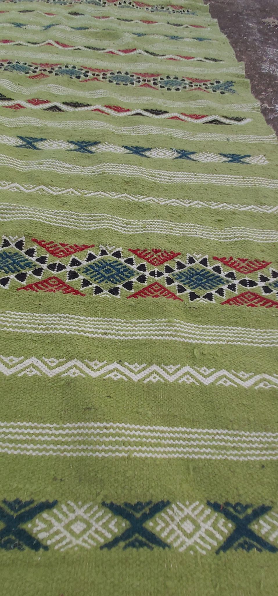 Berber handmade green kilim rug in pure wool 210-115cm