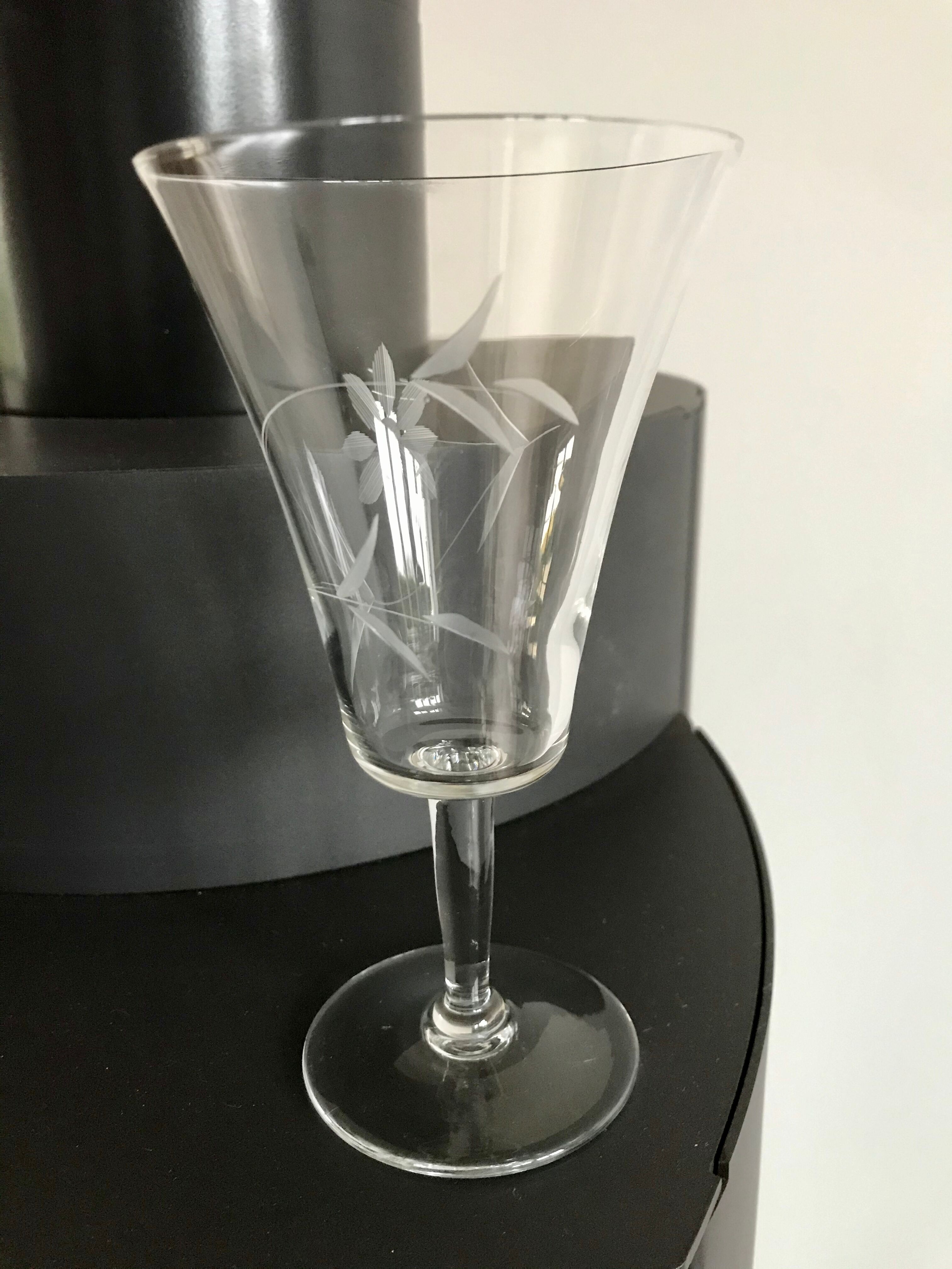 Set of 7 glasses of wine / crystal water 60s