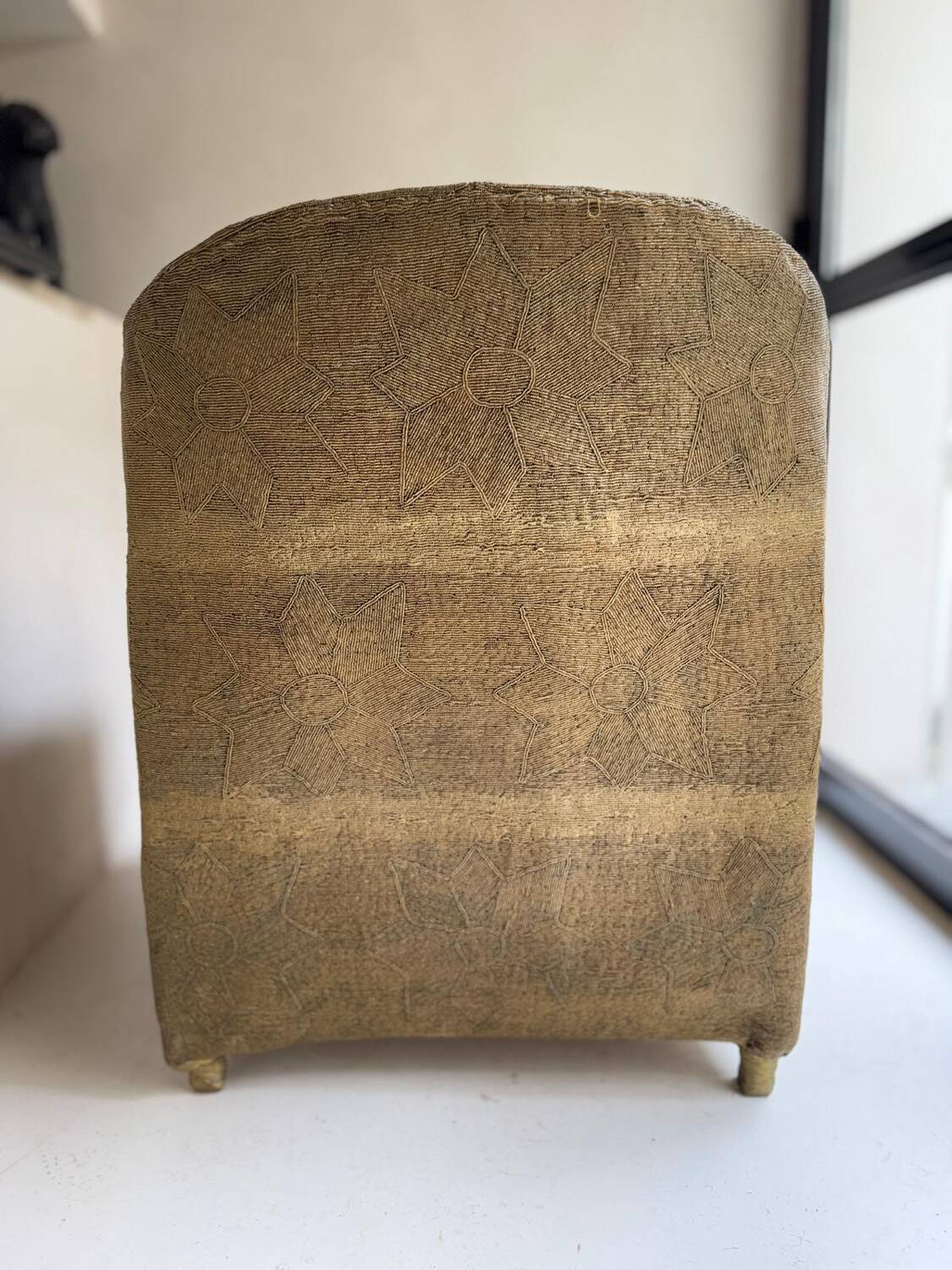Fauteuil perlé doré -nigeria